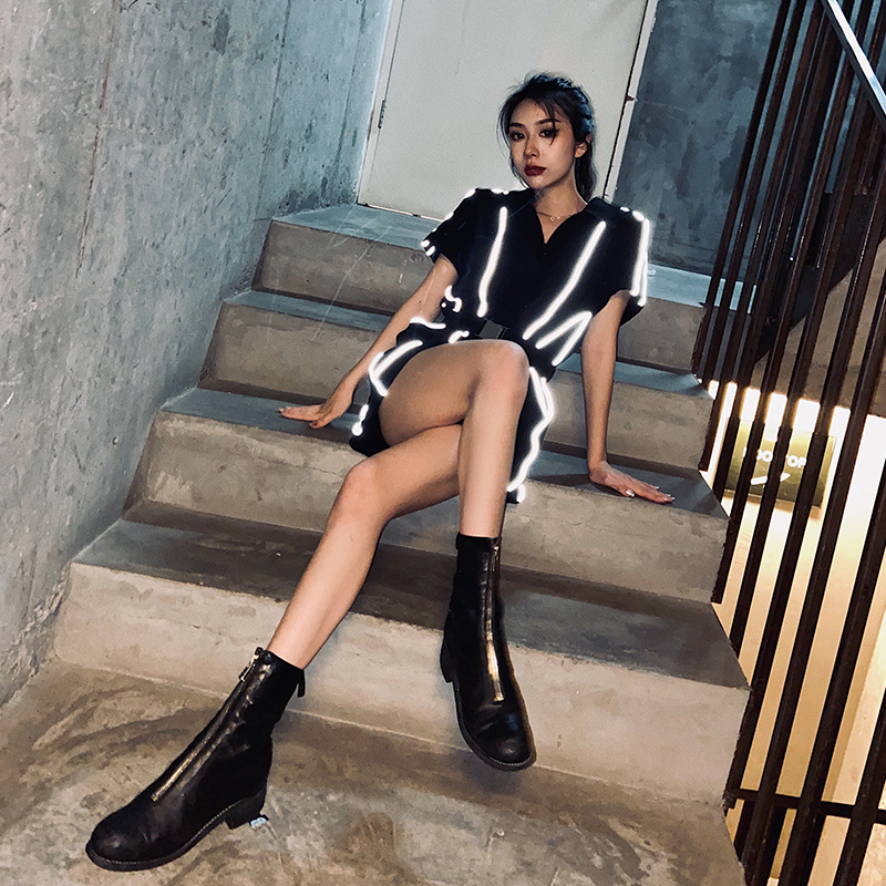 李李李婉君李婉君运动风连体裤女收腰显高黑色反光短裤夏季新款宽松连体套装0