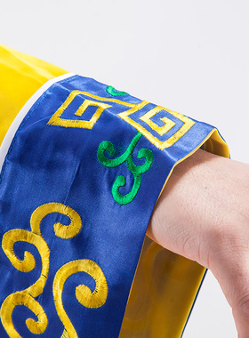 云飞服装刺绣双龙八卦衣D教法器