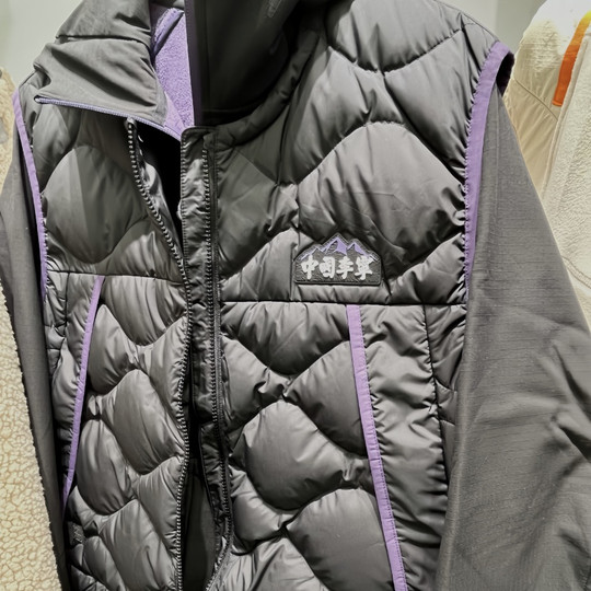 中国李宁男女运动休闲潮流户外轻薄保暖羽绒服马甲外套AMRU097