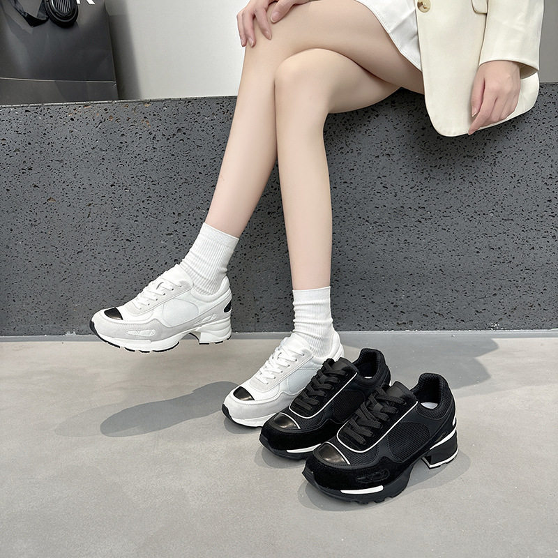 2026新款小香风厚底休闲运动板鞋百搭小白鞋女时尚系带黑白鞋,淘宝优惠券,粉丝福利购,淘宝优惠卷