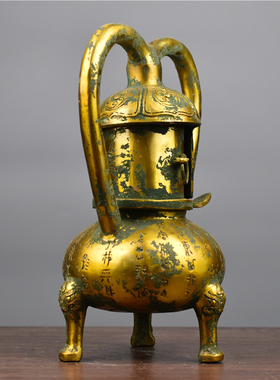 鎏金中式风样板间复古礼品摆件