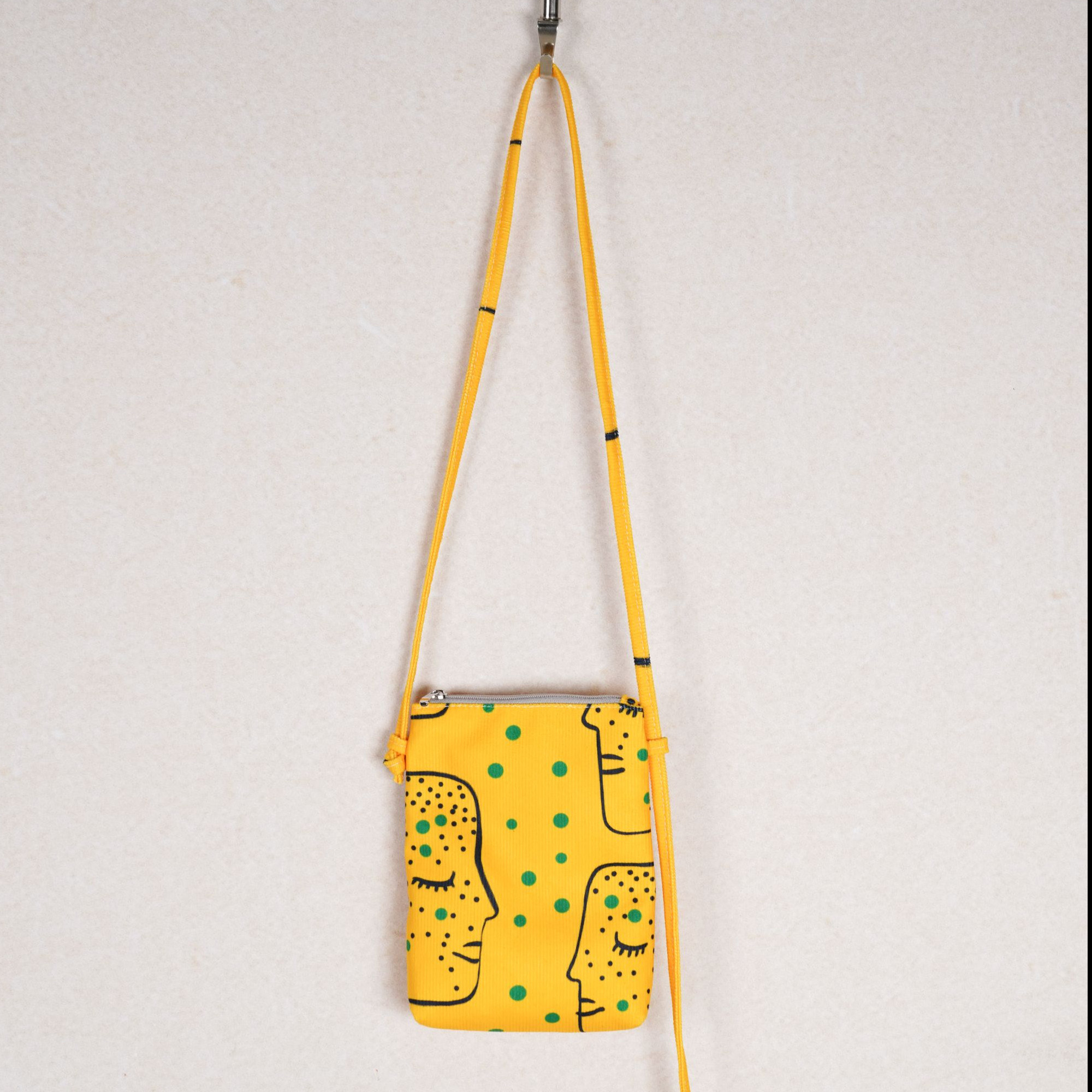 无则艺【长绳手机包】小黄可爱卡通时尚休闲单肩文艺小托特包,淘宝优惠券,粉丝福利购,淘宝优惠卷