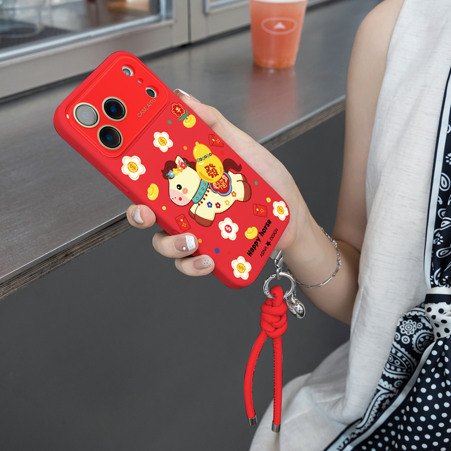 马到钱来适用苹果秒变17promax手机壳iphone16新款保护套14高级感Ao6液态硅胶可爱15pro全包镜头13红色新年,淘宝优惠券,粉丝福利购,淘宝优惠卷