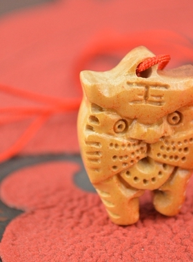 孩子桃木十二生肖脖子挂件吊坠