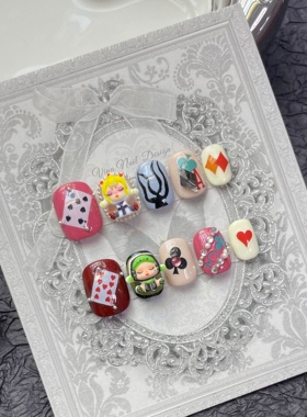 娃娃棋牌暗黑公主风穿戴甲红色马戏团可爱短款多巴胺甜酷辣妹网红