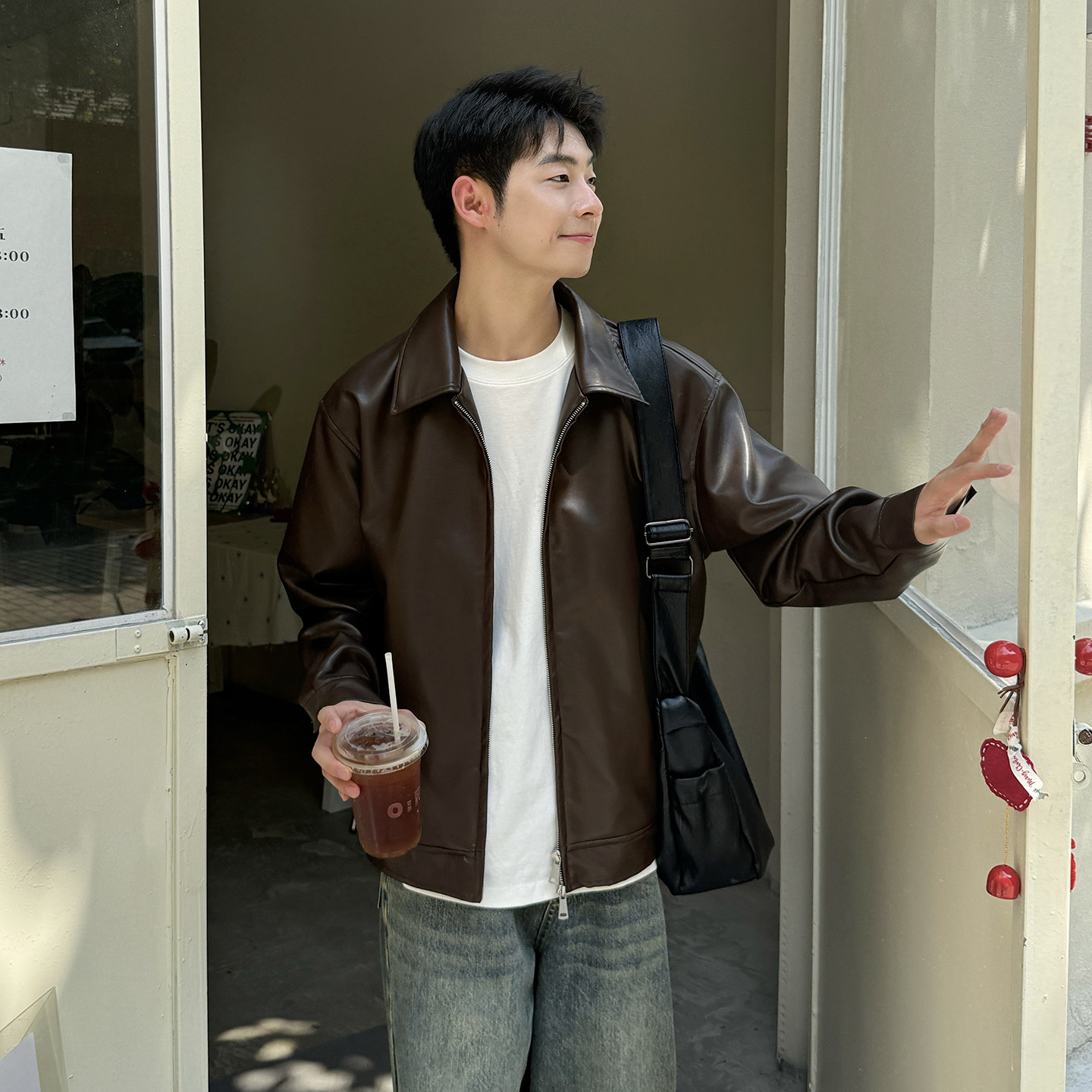 暗物质咖啡色翻领短款皮衣男生2025新款秋季休闲宽松防风夹克外套,淘宝优惠券,粉丝福利购,淘宝优惠卷