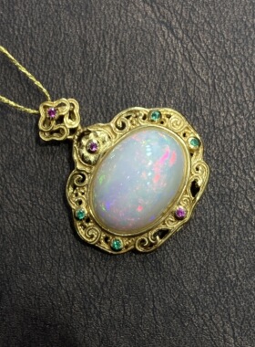 天然彩欧泊蛋面吊坠s925银镶嵌项链火欧泊锁骨链