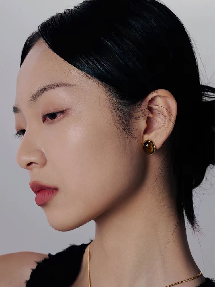盐岛节气系列白露虎眼石耳钉小号复古美拉德时尚高级轻奢小众设计,淘宝优惠券,粉丝福利购,淘宝优惠卷