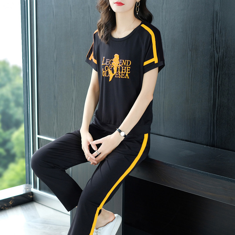  爱朴女装大码女装