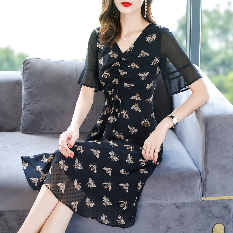  爱朴女装大码女装