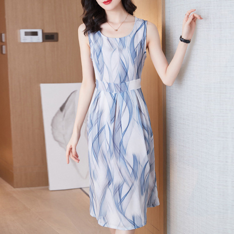  爱朴女装大码女装