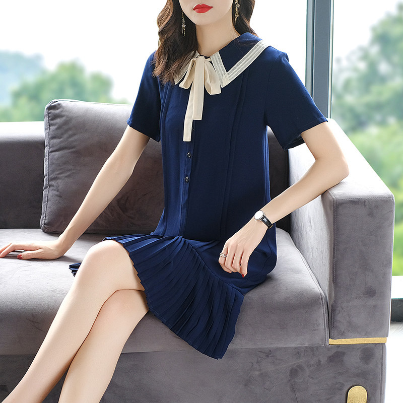  爱朴女装大码女装