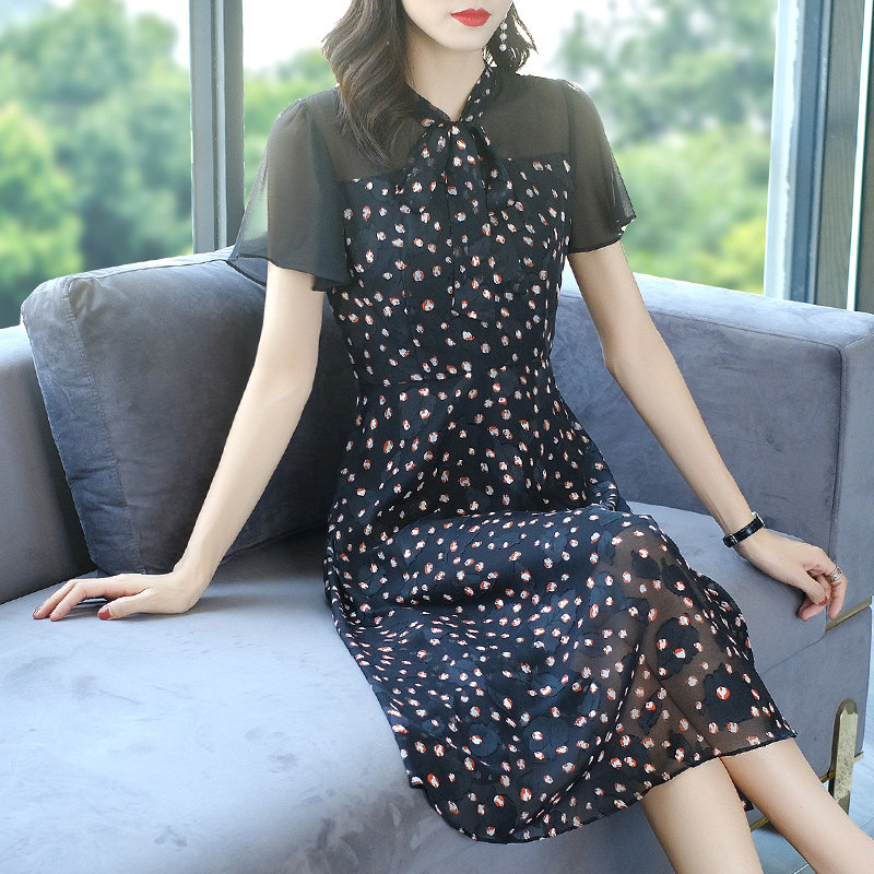  爱朴女装大码女装