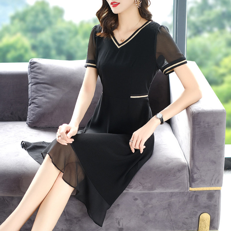  爱朴女装大码女装