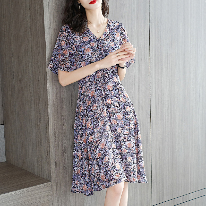  爱朴女装大码女装