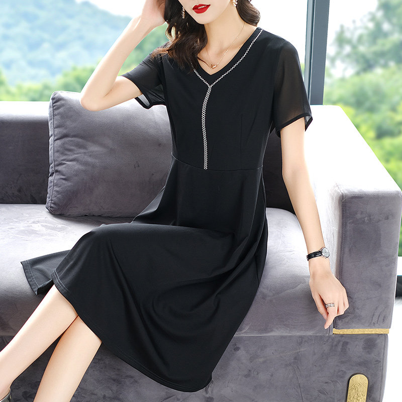  爱朴女装大码女装