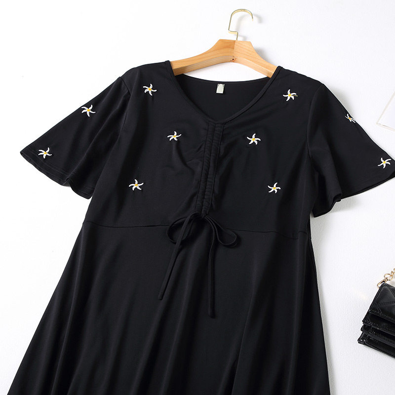  爱朴女装大码女装