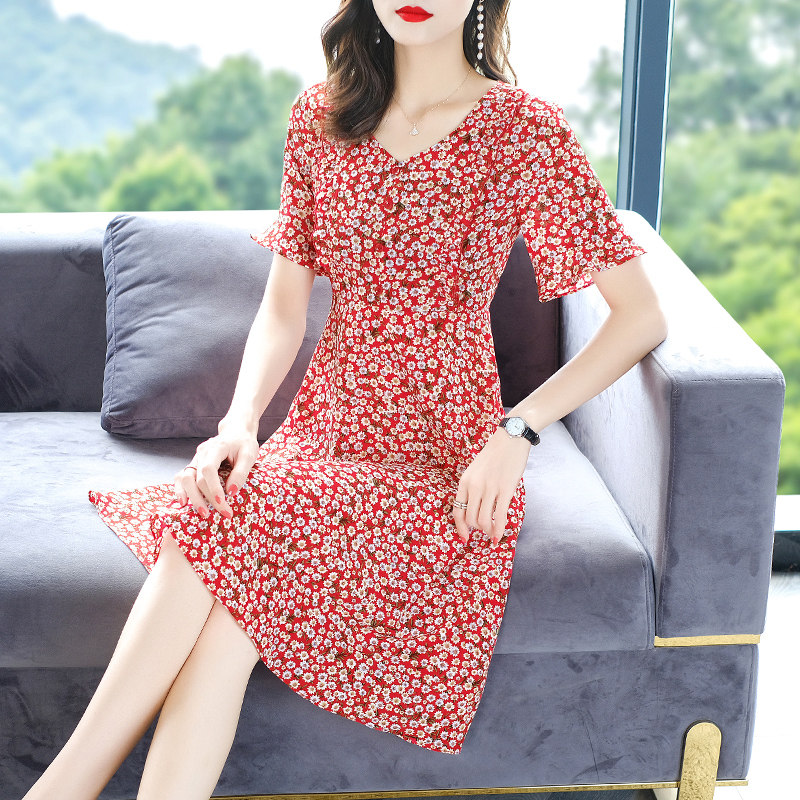  爱朴女装大码女装