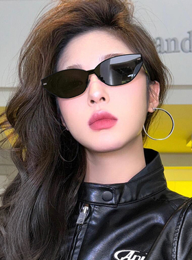 欧美个性金属框猫眼墨镜女高级感摩登小棕镜2026新款太阳眼镜街拍