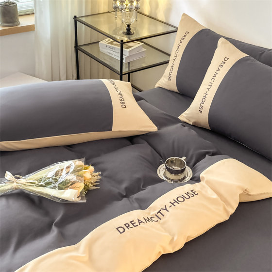 Four-piece quilt set, a complete set of bedding, eight-piece single quilt, pillow, mattress, autumn and winter student six-piece set