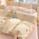 A complete set of pure cotton quilts, a complete set of four-piece cotton quilts with core pillows, seven or eight pieces, dormitory women's single quilts, six