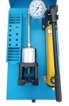 Manual hydraulic cutting sleeve pre-loader oil cylinder mould