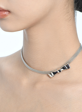 Looops蝴蝶结光面choker