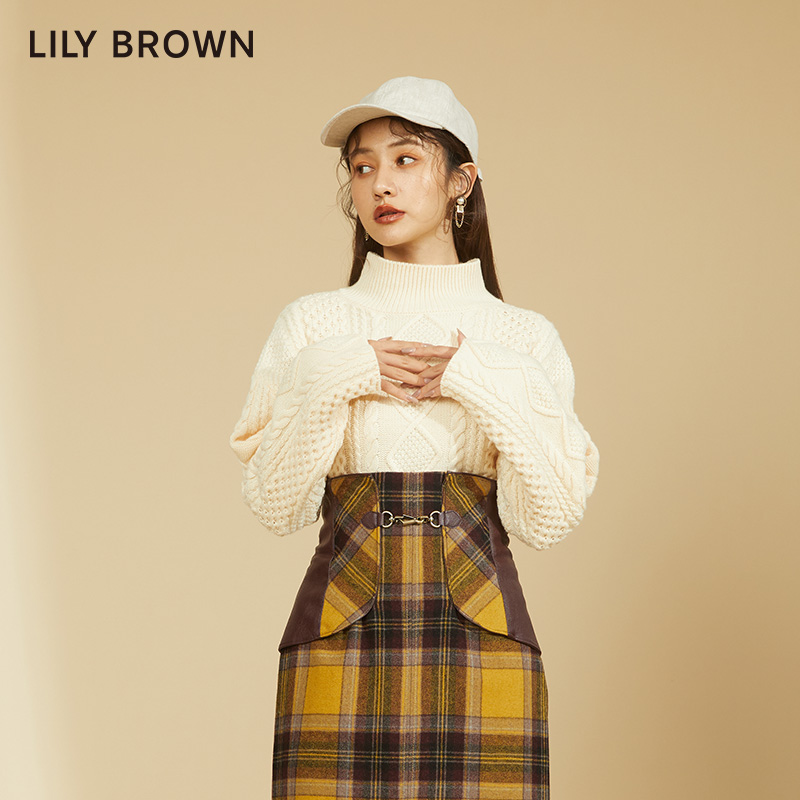 LILY BROWN秋冬款 经典麻花中高领短款套头毛衣LWNT225046