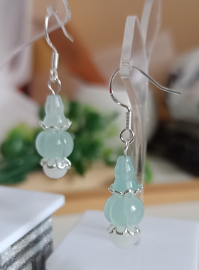浅蓝福禄转运防过敏玉耳环