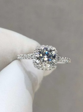 胖东来同款爆闪莫桑石小方糖公主方包满钻1克拉婚戒轻奢气质高级