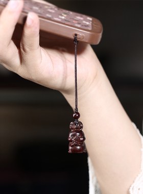 南木匠情侣款小叶紫檀木萌兔挂件