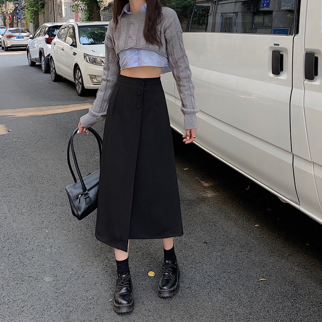 Irregular and versatile A-line asymmetric mid-length skirt for women