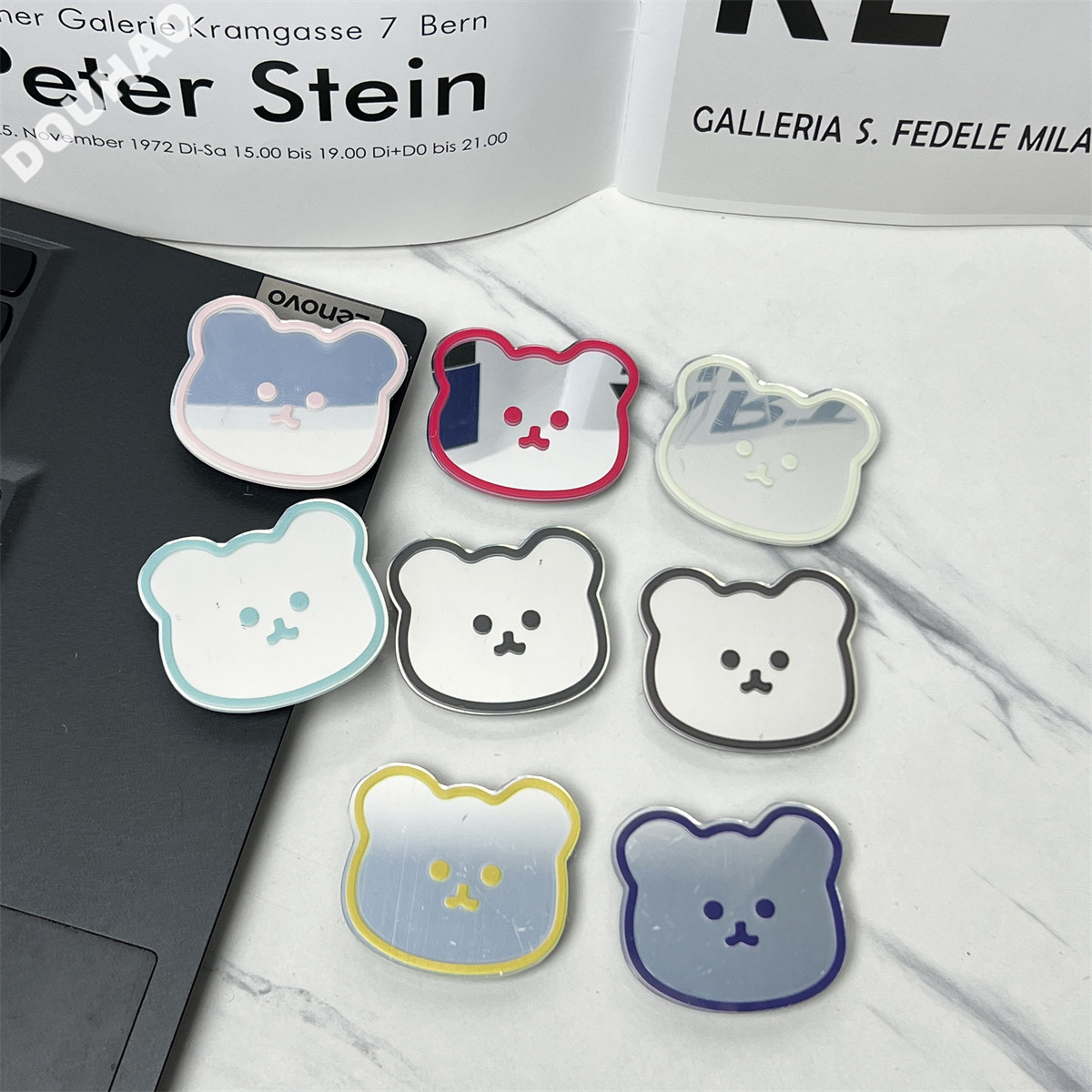 ins风气囊支架镜子化妆镜可爱卡通凯蒂可伸缩粘贴式桌面通用网红,淘宝优惠券,粉丝福利购,淘宝优惠卷