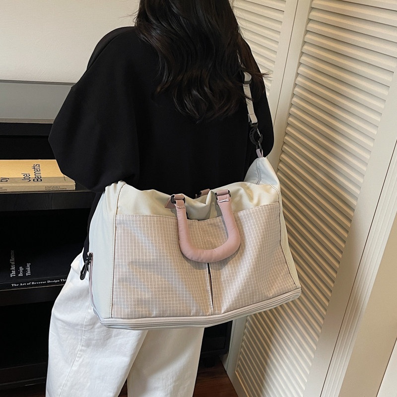 Large-capacity travel bag for women's short-distance travel storage