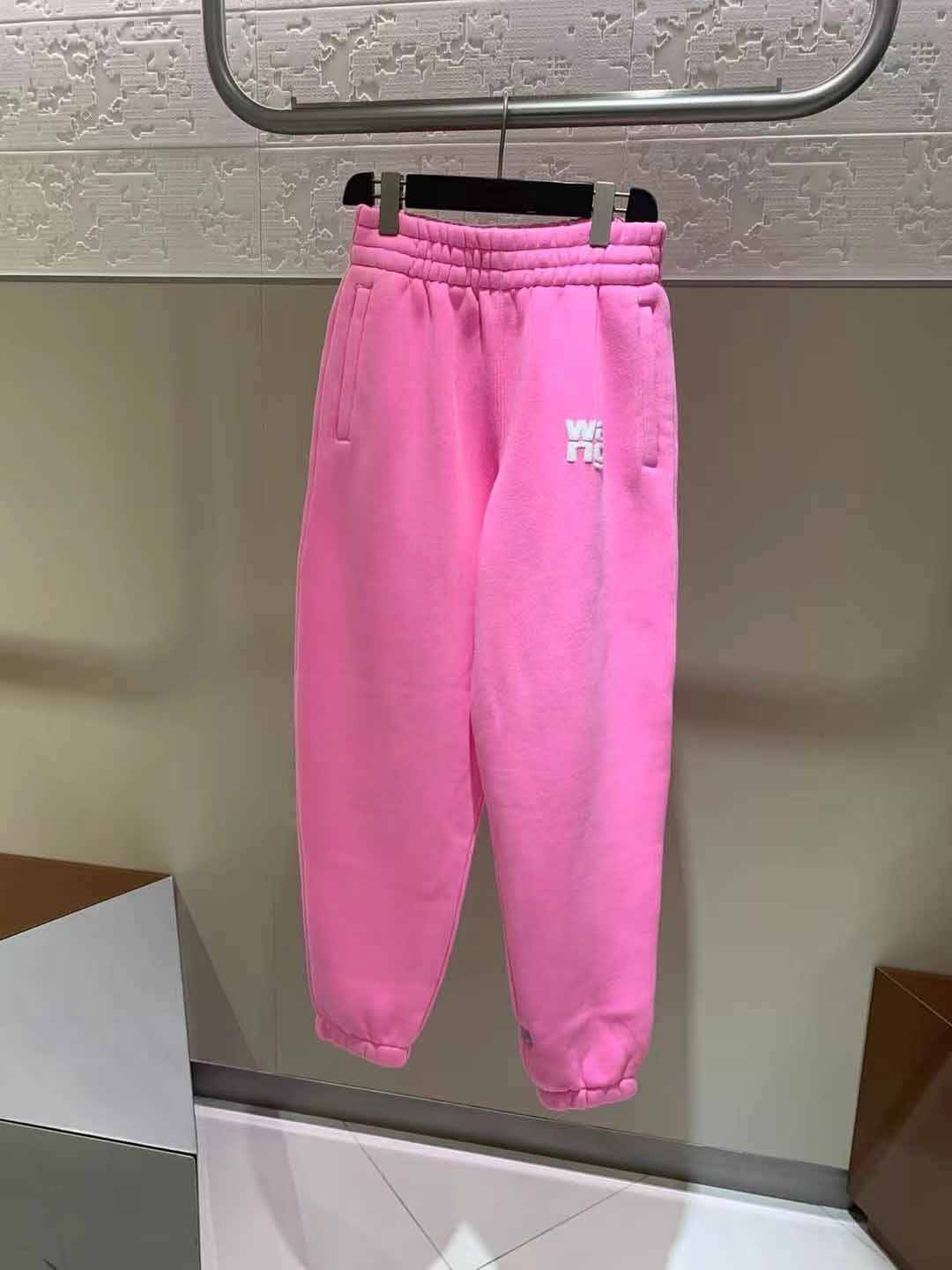 大王松紧腰运动休闲卫裤女2025秋冬新款小众发泡字母时尚束脚长裤,淘宝优惠券,粉丝福利购,淘宝优惠卷