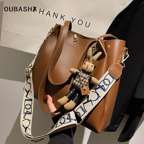 高级感大容量包包女式2025新款轻奢小众单肩斜挎包百搭通勤托特包 - 图0