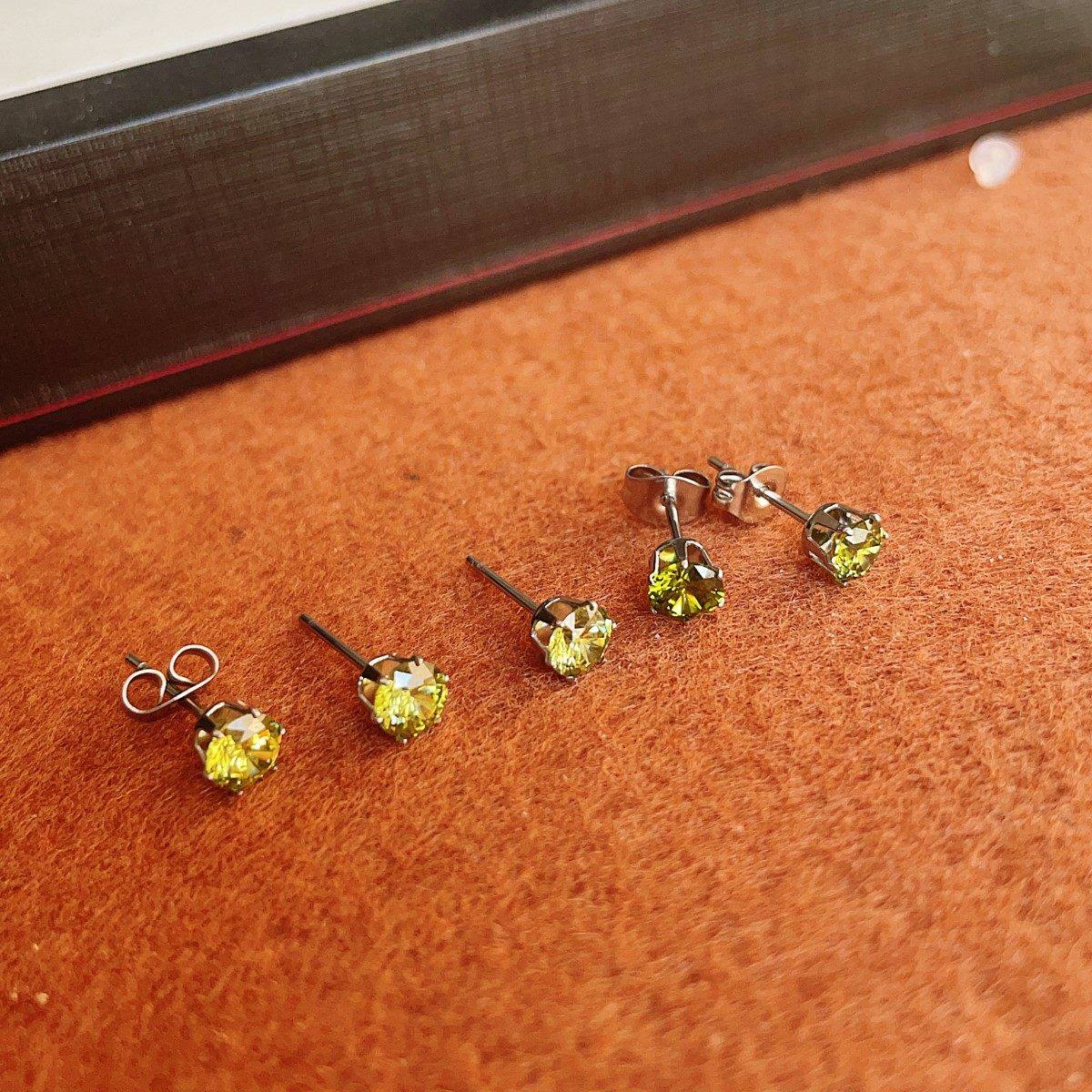 吾岸樊霄云旗同款镶钻耳钉时尚百搭简约轻奢钛钢橄榄绿六爪耳饰潮,淘宝优惠券,粉丝福利购,淘宝优惠卷