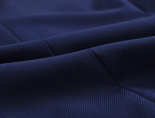 Синий пиджак классического кроя