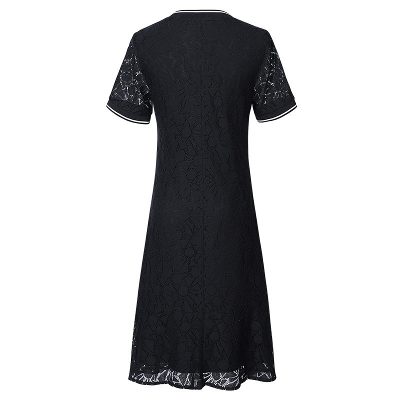 绣花大码宽松百搭v领2020连衣裙 云妃秀大码女装