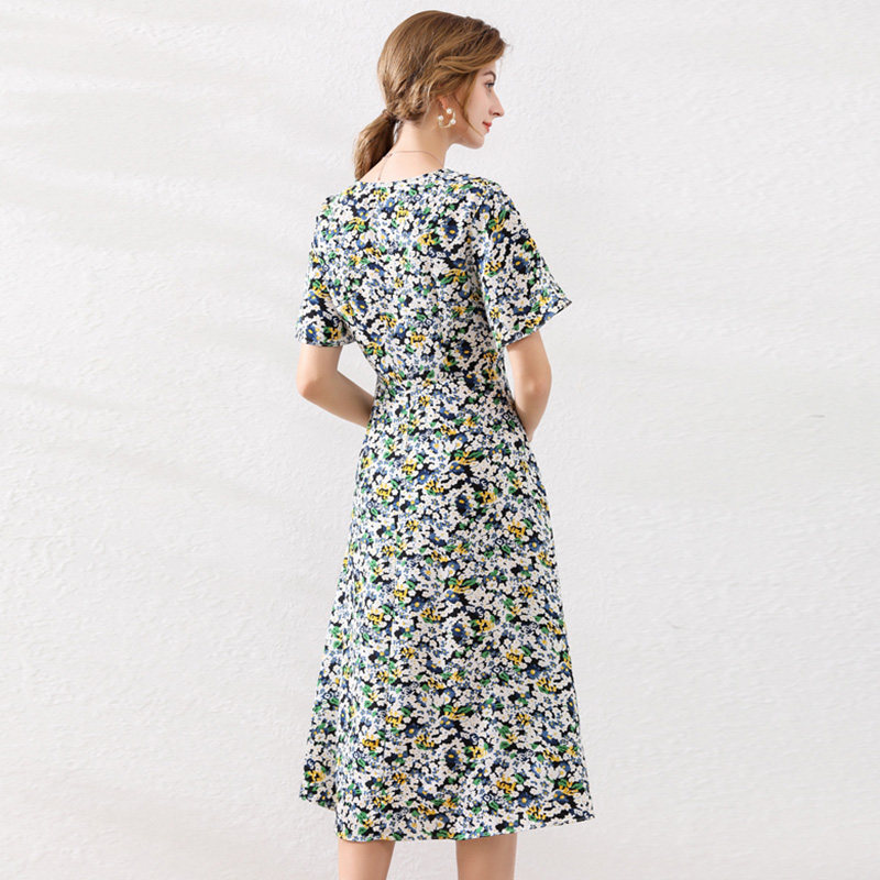 胖mm显瘦洋气大码宽松百搭潮连衣裙 云妃秀大码女装