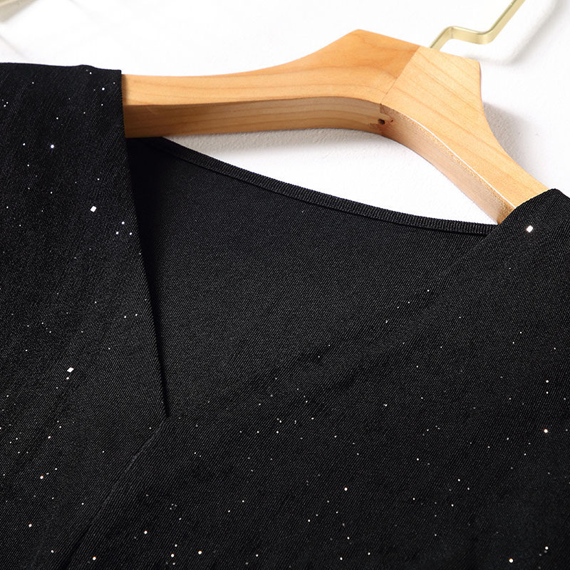 胖mm显瘦v领洋气大码宽松百搭上衣 云妃秀大码女装