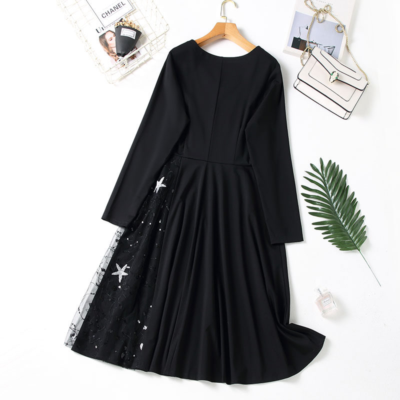 大码女装韩版v领连衣裙秋季百搭裙 云妃秀大码女装