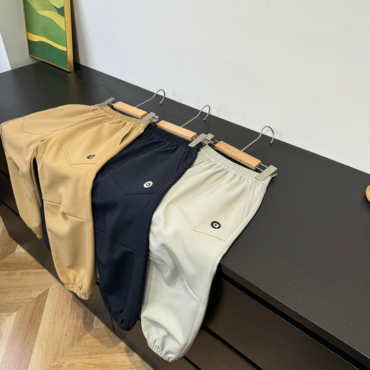 Neue Winter-Samt-Warmjacke, Kinder-Kordelzughose mit elastischem Bund für Jungen und Mädchen 25106