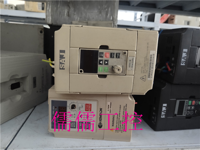 拆机变频器8000系列变频器8000 V1R5M1 1.5KW 220V 测试包好 - 图0