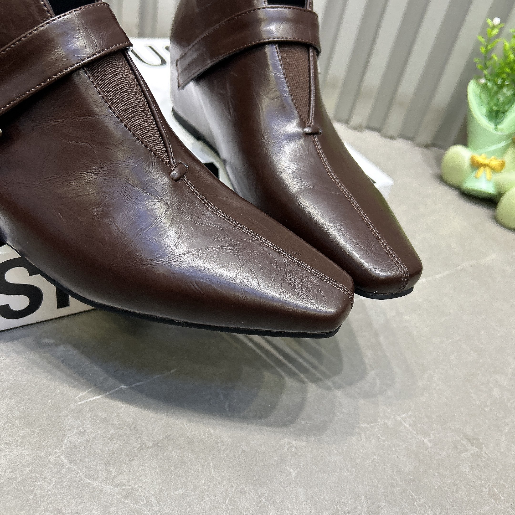 抖音爆款新款方头V形尖口设计小跟鞋女鞋百搭时尚内增高银扣显瘦,淘宝优惠券,粉丝福利购,淘宝优惠卷