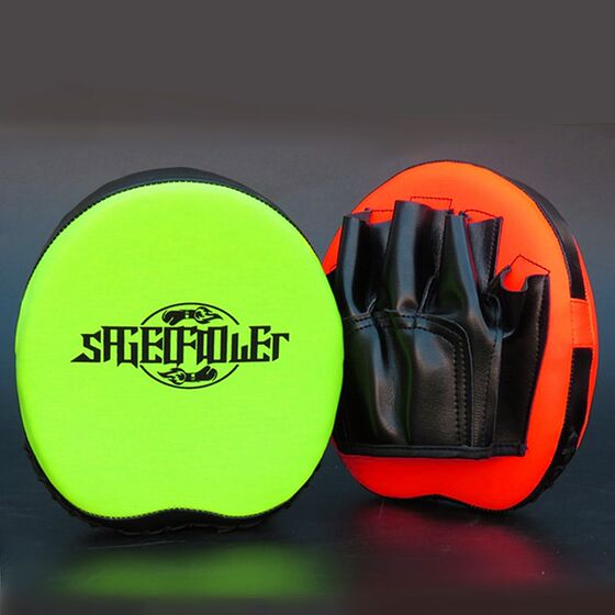 Parent-child sparring boxer target Muay Thai fighting speed target