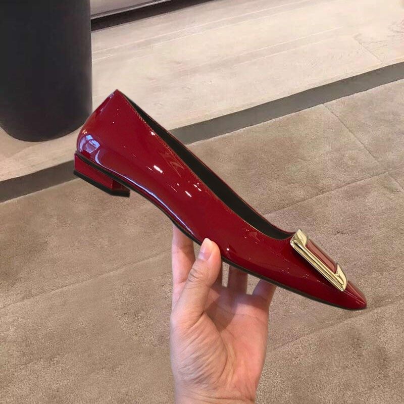 2025年春秋新款低跟百搭金属方扣粗跟漆皮平底方头工作鞋通勤单鞋,淘宝优惠券,粉丝福利购,淘宝优惠卷