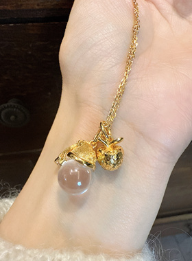 UMI家·轻珠宝/S925银镀k金中古拉丝圣诞帽碎碎冰苹果吊坠高级感