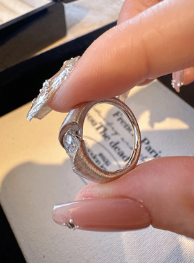 UMI家·轻珠宝/S925银镀金·极简1克拉圆圆错位拉丝女戒高级感