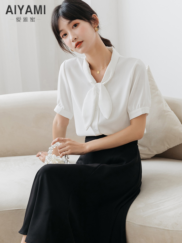 爱雅蜜旗舰店气质短袖领结雪纺衬衫女夏设计感小众温柔风蓝色上衣复古衬衫上衣0